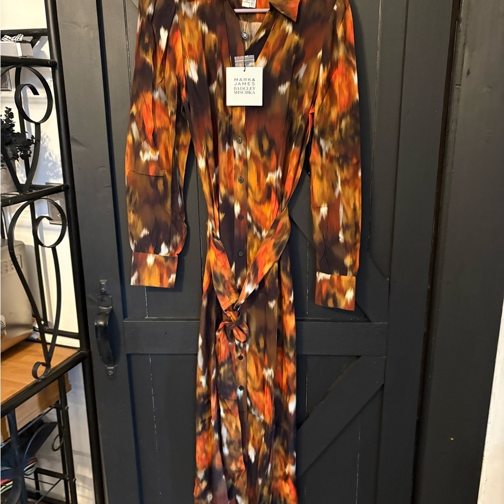Badgley Mischka Long Sleeve Dress in Brown and Orange Pattern